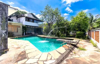 Casa com 3 quartos à venda na Rua Professor João Arruda, --, Pacaembu, São Paulo