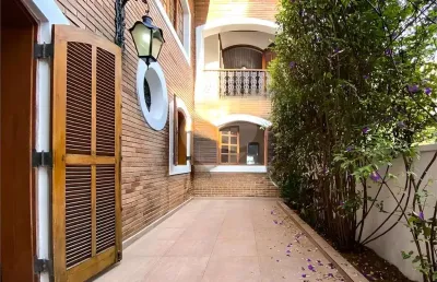 Casa com 7 quartos à venda ou para locação em caxingui - sp