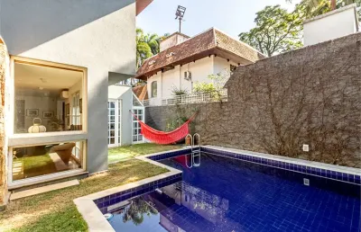 Casa com 4 quartos à venda em alto de pinheiros - sp