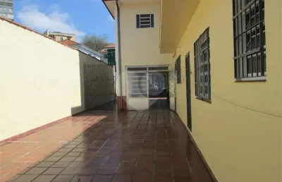 Casa com 3 quartos à venda na Rua Padre João Gonçalves, --, Pinheiros, São Paulo