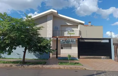 Excelente sobrado c/ piscina no jardim itália em maringá paraná
