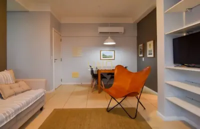 Apartaento com 2 quartos, sendo 1 suíte, na agronômica em florianópolis