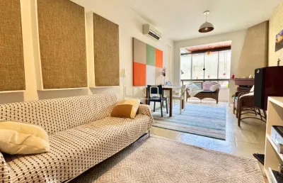 Apartamento à venda, com 2 quartos e vaga de garagem no bairro trindade próximo da ufsc