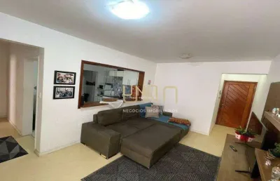 Apartamento aconchegante de 2 dormitórios com área externa – kobrasol/sj