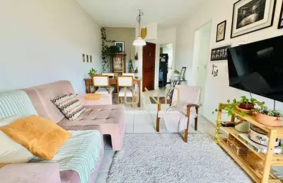 Apartamento de 03 quartos no bairro da agronômica, 02 vagas de garagem.