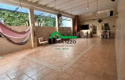 Sobrado 3 dormitórios 350m2-quintal amplo-churrasqueira-vila belmiro-santos
