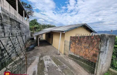 Casa com 2 quartos à venda na Leopoldo Schisler, 708, São Luiz, São José