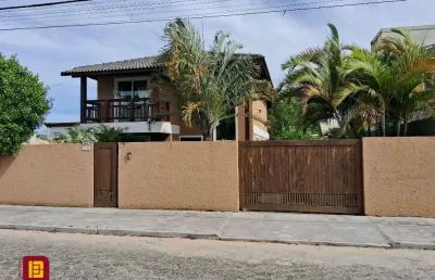 Casa com pátio individual à venda no bairro rio tavares em florianópolis sc