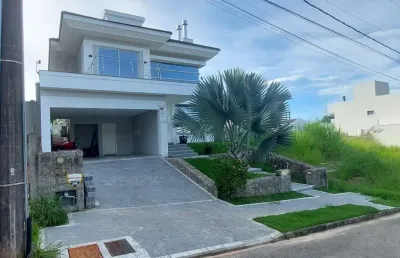 Venda de casa alto padrão, com 4 dormitórios - no bairro pedra
