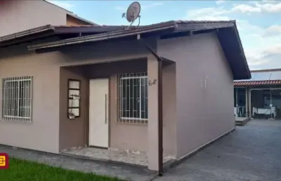 Casa com 2 quartos à venda na Armando Martins Schnorrenber, 64, Forquilhas, São José