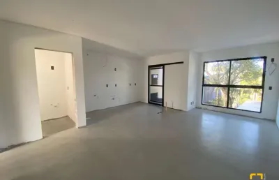 Apartamento de 01 dormitório com sacada e churrasqueira no campeche em florianópolis
