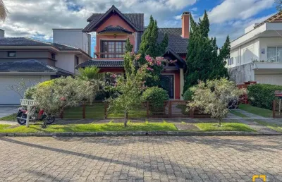 Casa - jurerê internacional - pátio grande - 3 dormitórios - escritório - florianópolis - sc