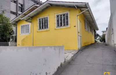 Casa para venda, florianópolis sc, bairro capoeiras, 3 dormitórios, sendo 1 suíe, 3 banheiros