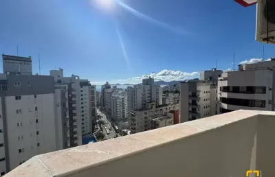 Apartamento com vista mar no centro de florianópolis conforto, localização privilegiada e vista de