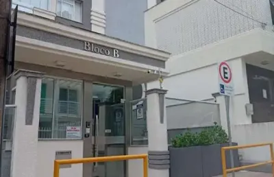 Apartamento 2 quartos, à venda, 1 vaga livre, agronômica, perto praça celso ramos