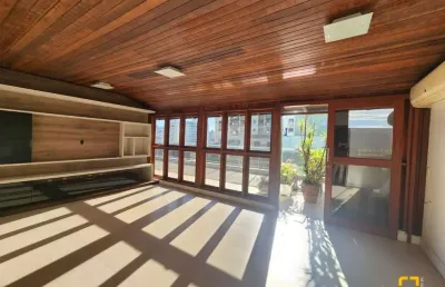 Cobertura em coqueiros 3 dorms com suíte, dependência e duas vagas