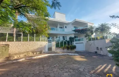 Prédio residencial em canasvieiras, beco dos milionários.