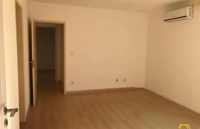 Apartamento à venda no bairro estreito em florianópolis.