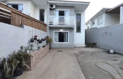 Casa com 2 quartos à venda na Rua Jerivá, 87, Potecas, São José