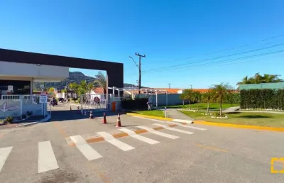 Casa em condomínio fechado com 3 quartos à venda na Avenida Paulo Roberto Vidal, 2490, Bela Vista, Palhoça