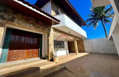 Casa com 5 quartos à venda na Avenida Romania, 585, Balneário Stella Maris, Peruíbe