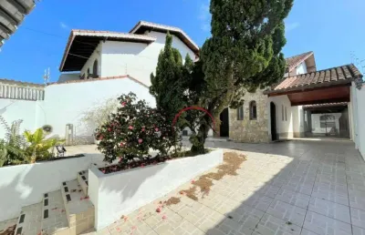 Casa com 4 quartos à venda na Rua Sao Caetano Do Sul, 44, Centro, Peruíbe