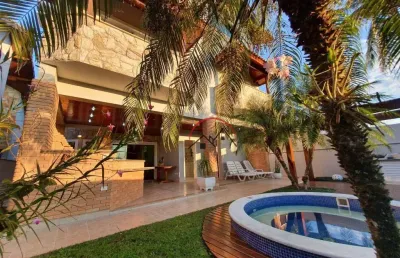 Casa em condomínio fechado com 4 quartos à venda na Rua Dos Jasmins Vermelhos, 9, Bougainvillee III, Peruíbe