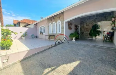 Casa com 3 quartos à venda na Rua Guapore, 1234, Balneário Stella Maris, Peruíbe