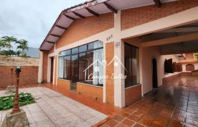 Casa com 3 quartos para alugar na Rua Barao De Maua, 928, Centro, Peruíbe