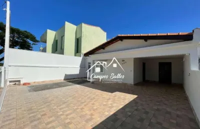 Casa com 3 quartos para alugar na Rua Rui Barbosa, 495, Jardim Barra de Jangadas, Peruíbe