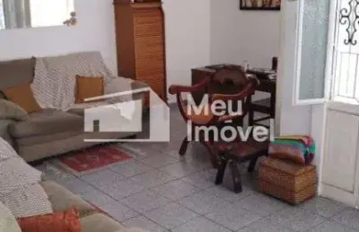Casa 300 m2 - 4 dorms - sendo 1 suite - vista verde