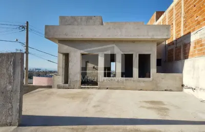 Linda casa em fase de acabamento,  no santana do pedregulho jacarei- no