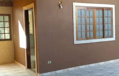 Sobrado com 150m² 3 dormitorios -2 vagas - rua comercial - parque dos principes