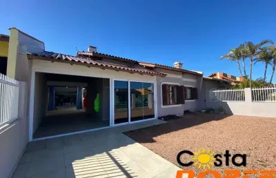 Casa com 4 quartos à venda na Zona Nova, Tramandaí 