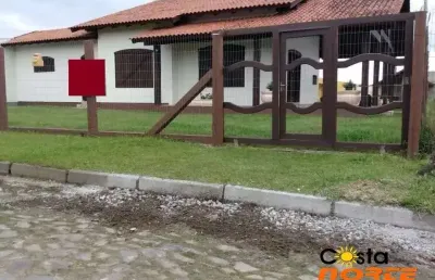 Casa com 2 quartos à venda na Zona Nova, Tramandaí 