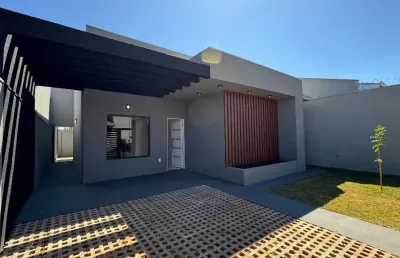 Casa com 3 qtos sendo 01 suíte com sistema de segurança luxo e amplitude