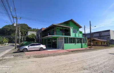 Sobrado residencial e comercial, a venda no balneário itapoá/itapoá-sc