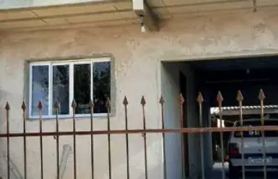 Casa com 3 quartos à venda na Rua Alfredo Voss, Costeira, Araucária