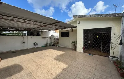 Casa com 4 quartos para alugar na Rua Quintino Bocaiúva, 324, Torre, João Pessoa