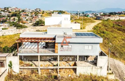 Casa com 3 dormitórios à venda, 250 m² por r$ 750.000,00 - vinhateiro - são pedro da aldeia/rj