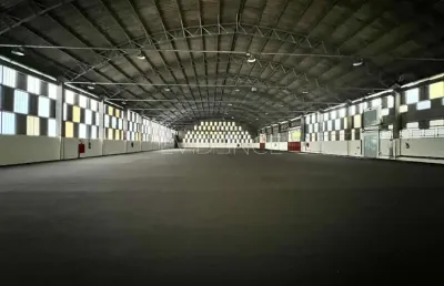 Galpão comercial com área total de terreno em 4954 m². armazém com 2304 m² - parque novo mundo.