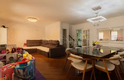 Sobrado à venda com 220 m² no jardim têxtil - varanda e quintal
