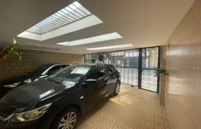 Sobrado de 160 metros à venda e locação no anália franco