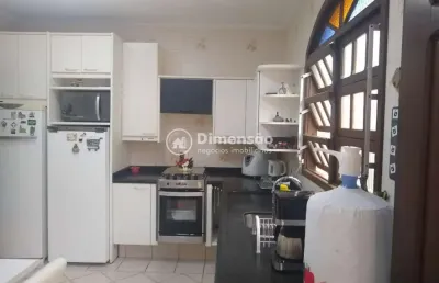 Casa com 374 m² no bairro capoeiras - florianópolis