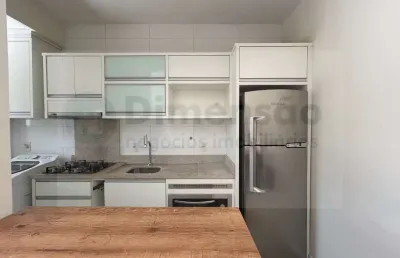 Excelente apto de  2 dormitórios mobiliado e com terraço no itacorubi
