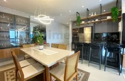 Apartamento com 3 dormitórios com linda vista para baía norte na agronômica