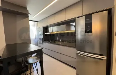 Excelente  apto com 2 dorms (1 suíte), lavabo. 1 vaga de garagem.