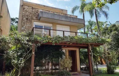 Casa com 4 suites na praia barra do una em são sebastião