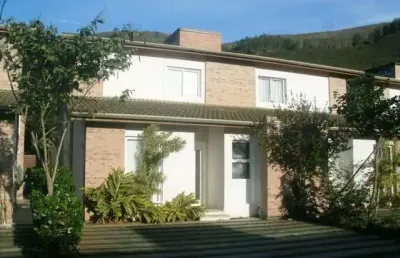 Casa em condomínio fechado com 4 quartos à venda na Rua Barra Mansa, Paúba, São Sebastião