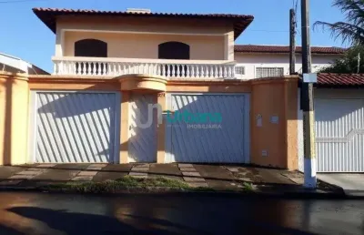 Casa com 4 quartos para alugar no Jardim Acapulco, São Carlos 